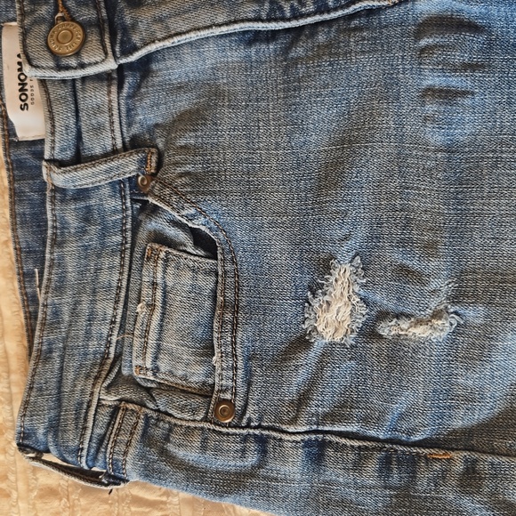 💙 Sonoma Distressed Cuffed Denim Shorts Women’s Small Mid Rise - Picture 3 of 12